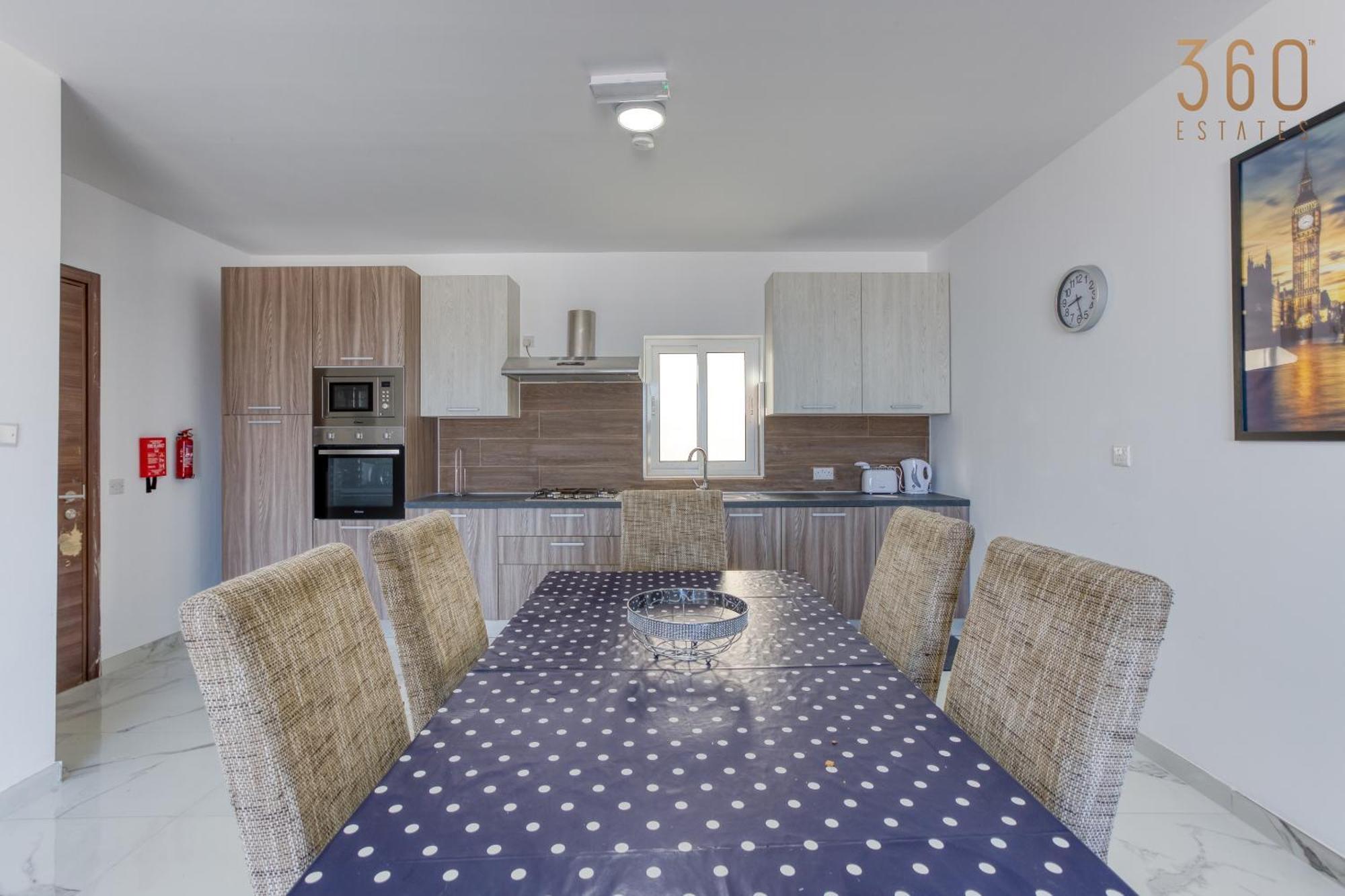 Avery Court Coastal In St Pauls Bay By 360 Estates *